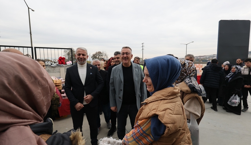 camili-karaman-pazar-yeri-nde-giyim-ve-kumas-pazari-acildimfmrewltaw