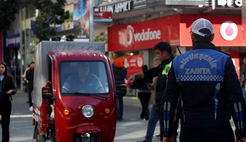 cark-caddesi-nde-bisiklet-ve-motosiklet-denetimiq3jdwjnsef