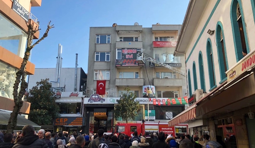 cark-caddesi-nde-korku-evi-yandib2kzzxu5aw