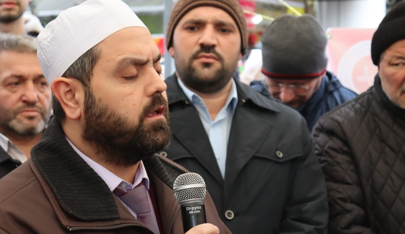 Çark'ta 500 Kur'an-ı Kerim dağıttılar