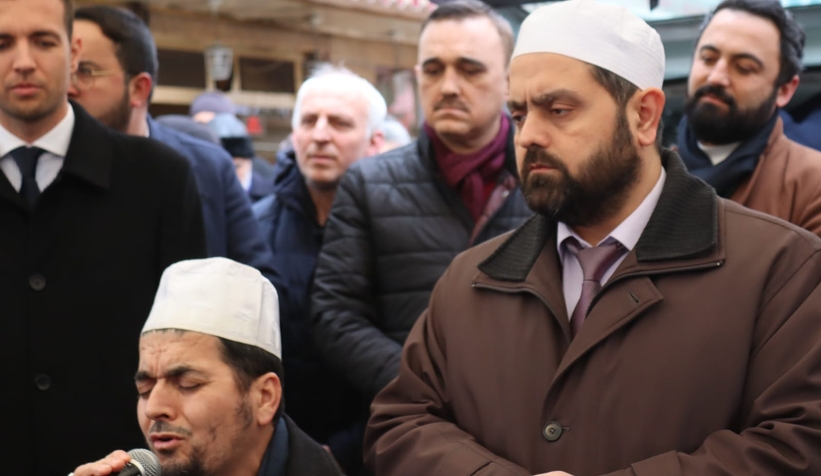 Çark'ta 500 Kur'an-ı Kerim dağıttılar