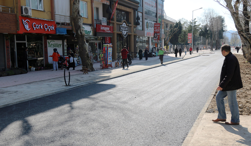 cark-ta-kaldirim-yuruyus-yolu-ve-asfalt-tamamszj6cefzb0