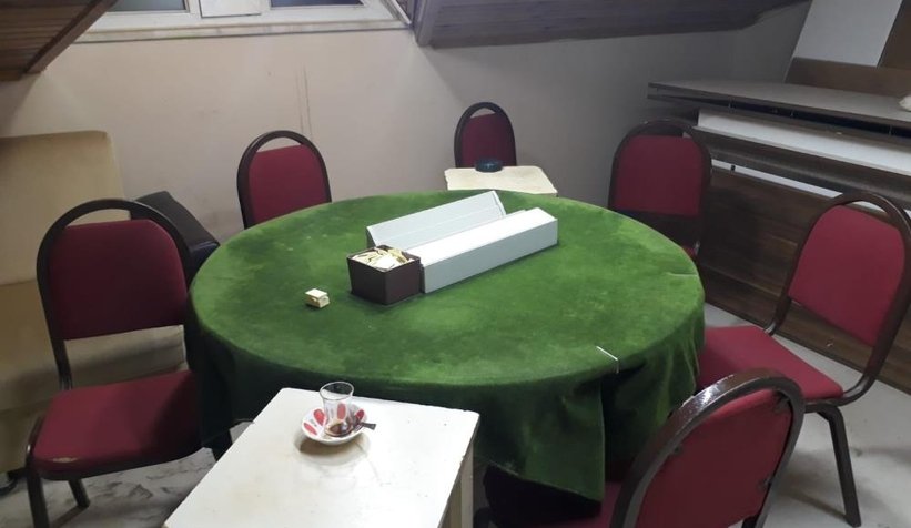 Çatı katını kumarhaneye dönüştürdüler