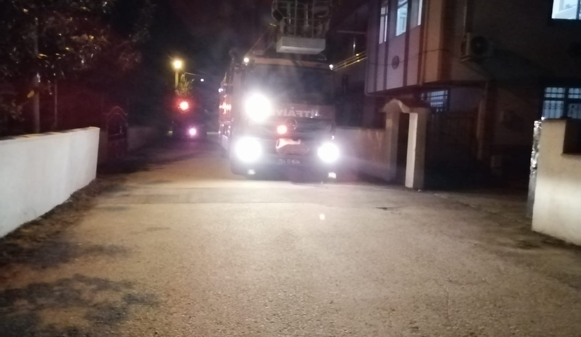 Çatı yangını korkuttu