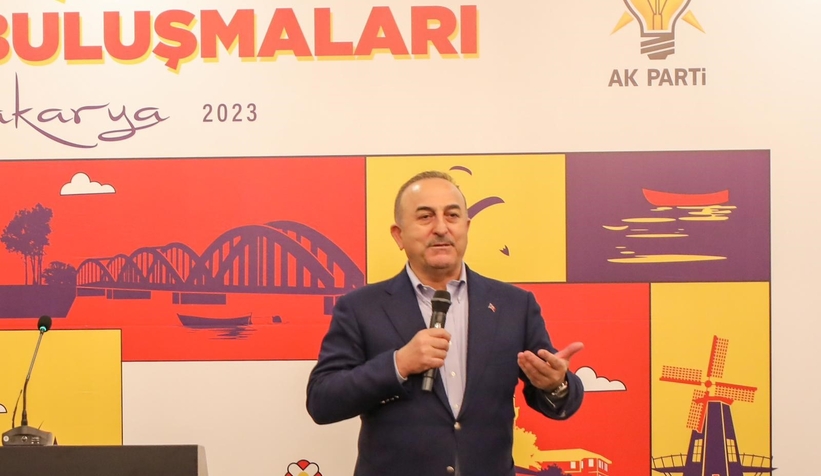 Çavuşoğlu gençlerle sahur yaptı