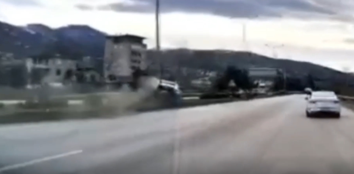 Cenaze dönüşü kaza: 4 yaralı