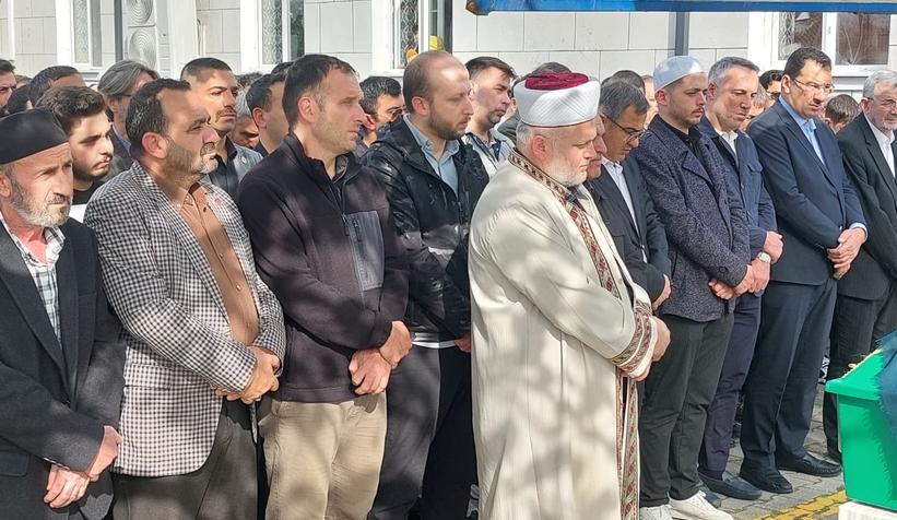 cesminaz-aydogdu-dualarla-defnedildiv3zzzta0cg