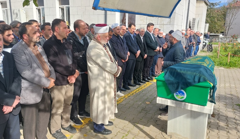 cesminaz-aydogdu-dualarla-defnedildiv3zzzta0cg