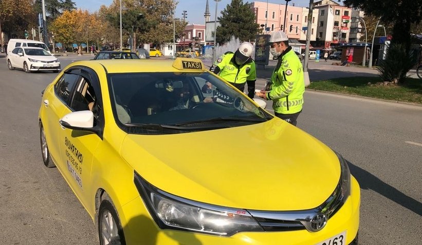 Ceza yazılacak sandılar ama ikramla karşılaştılar