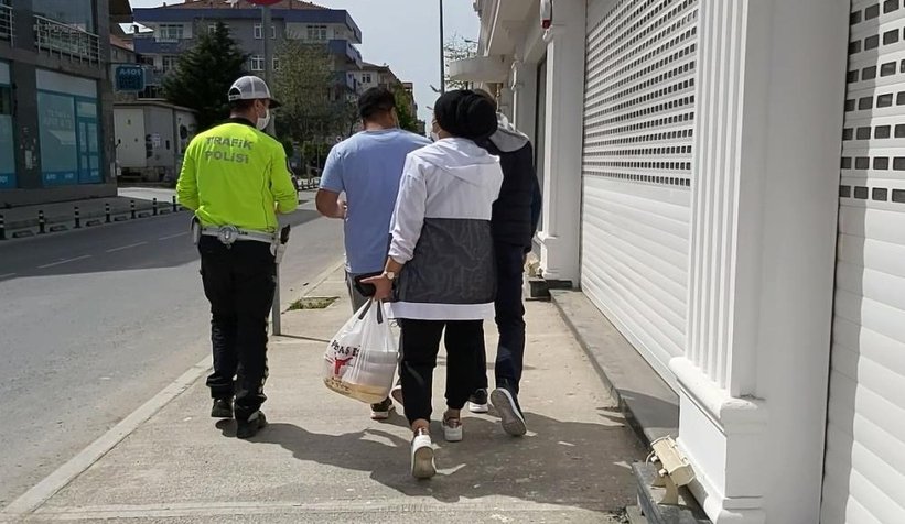 ceza-yiyen-kari-koca-polise-bagirarak-bela-okudutjhsnlyyk0