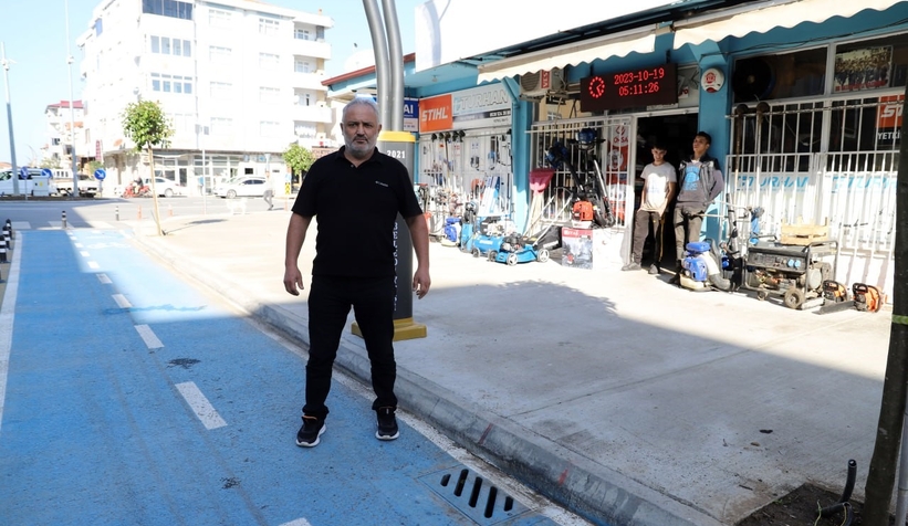 Çift yönlü bisiklet yolu esnafı mağdur etti