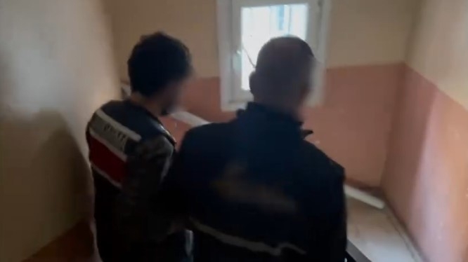 cinsel-icerikli-goruntulerini-kaydederek-500-milyon-liralik-vurgun-yaptilart0hhexv1bm