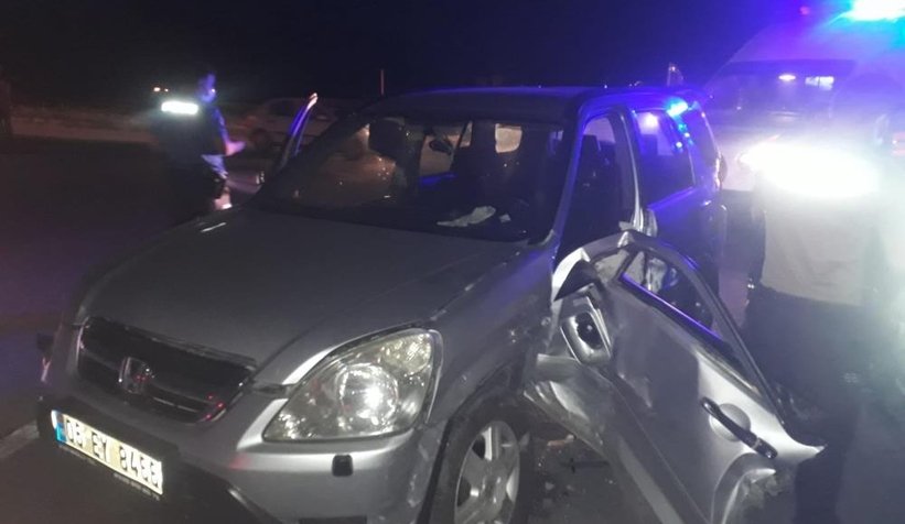 Cip ile hafif ticari araç çarpıştı: 5 yaralı