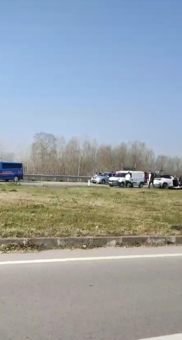 cip-trafik-levhasina-carptislcxn3i2me