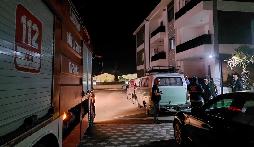 cocuk-evde-kilitli-kaldi-itfaiye-yardima-kostuy2u2zss2cx