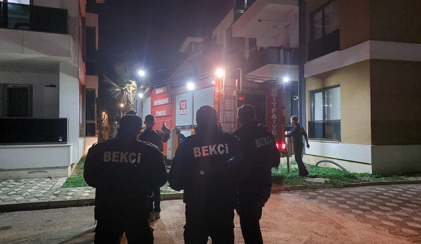 cocuk-evde-kilitli-kaldi-itfaiye-yardima-kostuy2u2zss2cx