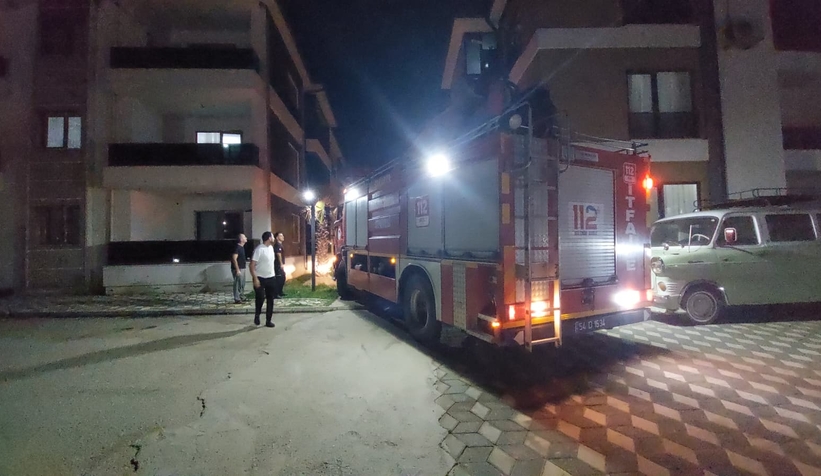 cocuk-evde-kilitli-kaldi-itfaiye-yardima-kostuy2u2zss2cx