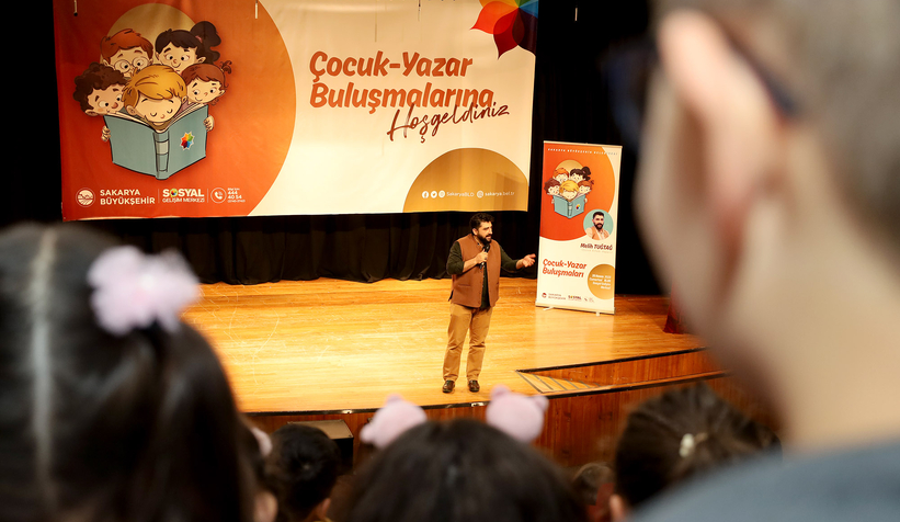 Çocuk kitabı yazarı Melih Tuğtağ öğrencilerle buluştu