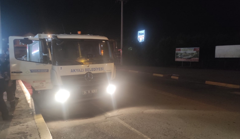 Çöp kamyonu alev aldı