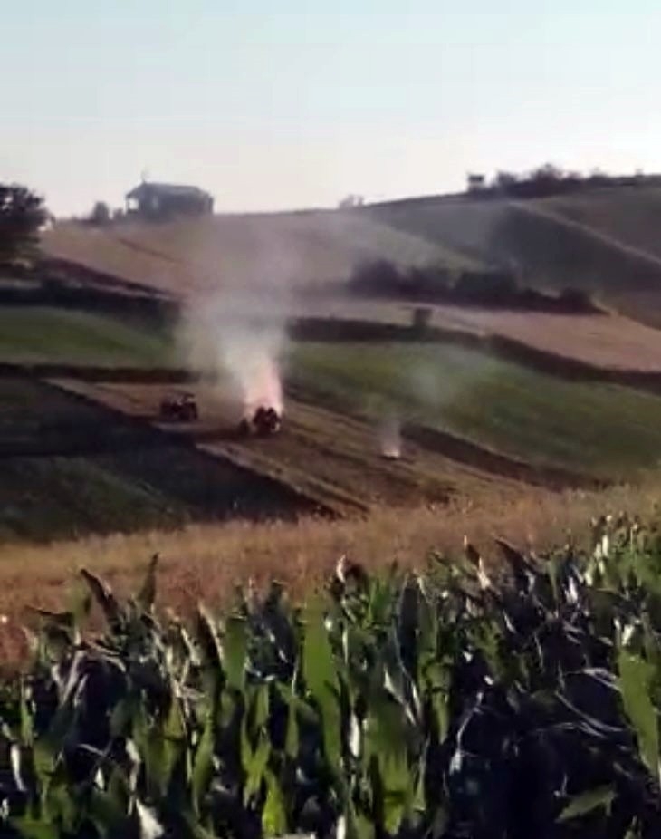 Çöpleri yakmak isterken römorku yaktı