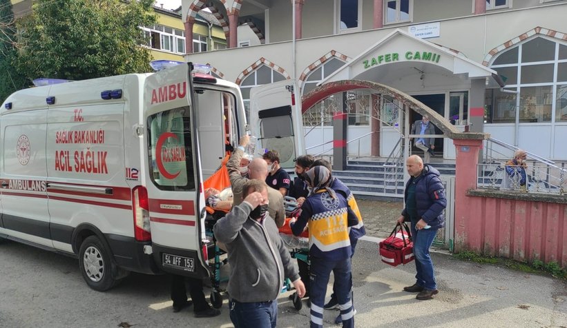 Cuma namazında fenalaştı