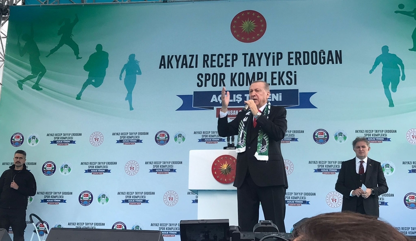 cumhurbaskani-erdogan-akyazi-dadedvvg52dt