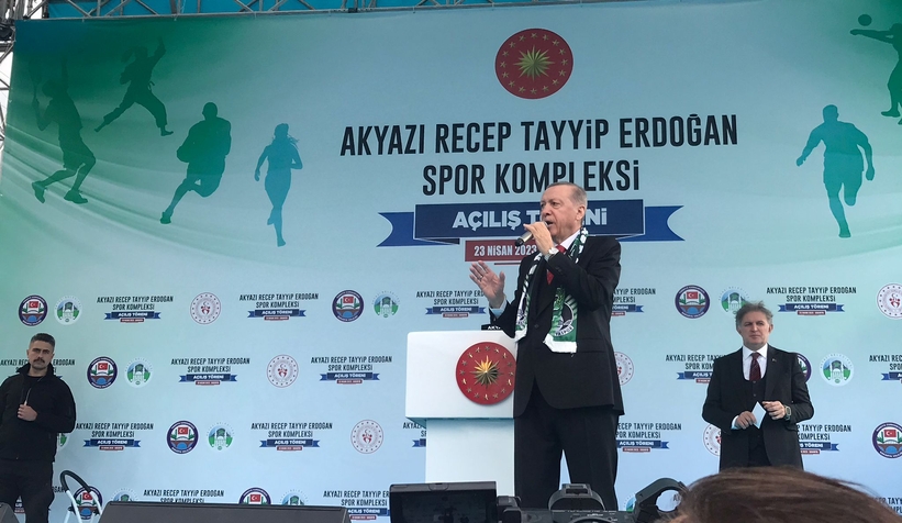 cumhurbaskani-erdogan-akyazi-dadedvvg52dt