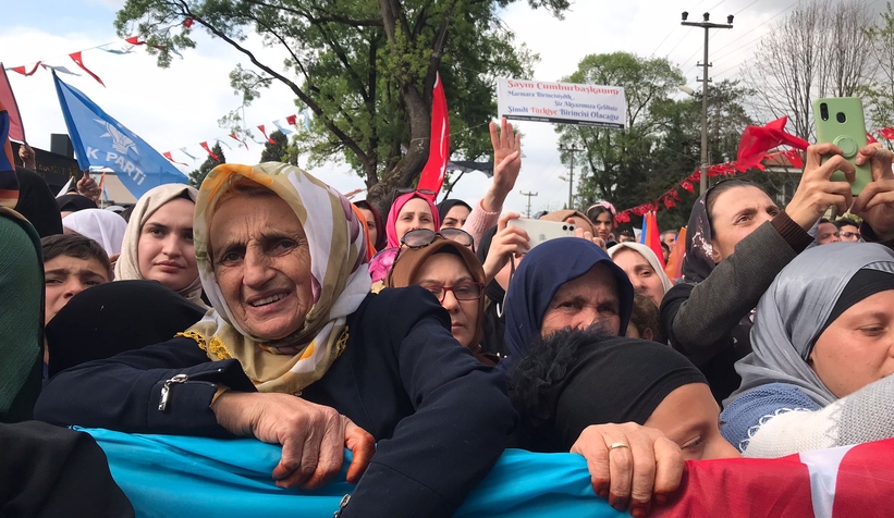 cumhurbaskani-erdogan-akyazi-dadedvvg52dt
