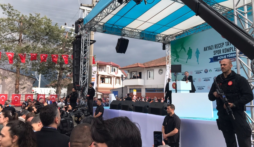 cumhurbaskani-erdogan-akyazi-dadedvvg52dt