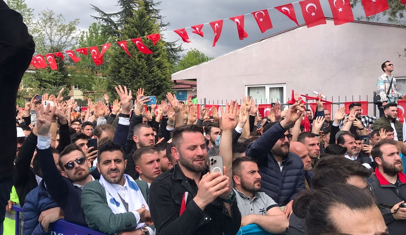cumhurbaskani-erdogan-akyazi-dadedvvg52dt