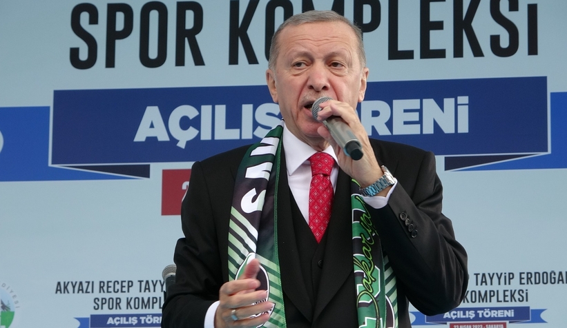 cumhurbaskani-erdogan-akyazi-dadedvvg52dt