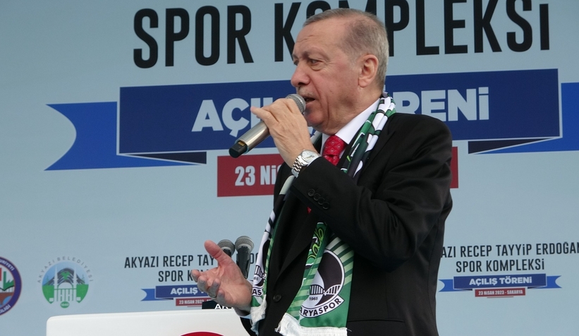 cumhurbaskani-erdogan-akyazi-dadedvvg52dt