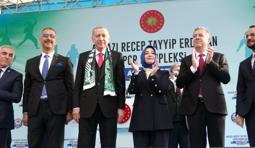 cumhurbaskani-erdogan-akyazi-dadedvvg52dt