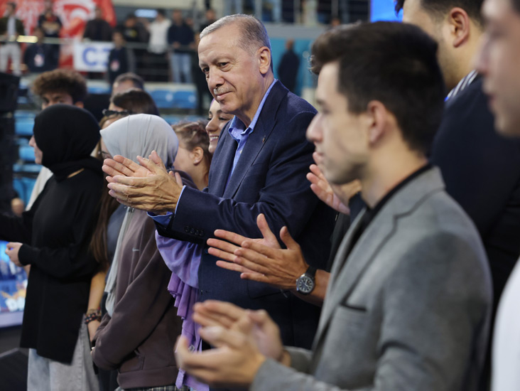 cumhurbaskani-erdogan-sakarya-da-genclik-bulusmasina-katildibfliwg54l0
