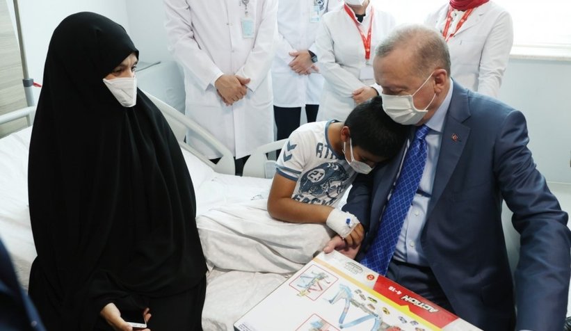 Cumhurbaşkanı'ndan hastanede yatan çocuklara ziyaret