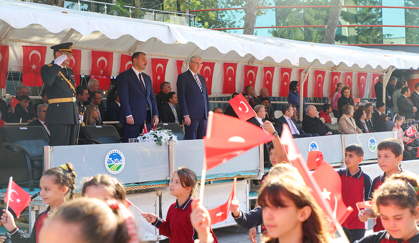 cumhuriyet-bayrami-sakarya-da-coskuyla-kutlandivuexwe1md0