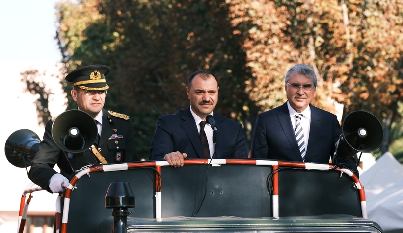 cumhuriyet-bayrami-sakarya-da-coskuyla-kutlandivuexwe1md0