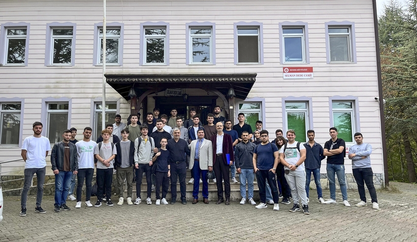 Cumhuriyetin 100. yılında şehitleri andılar