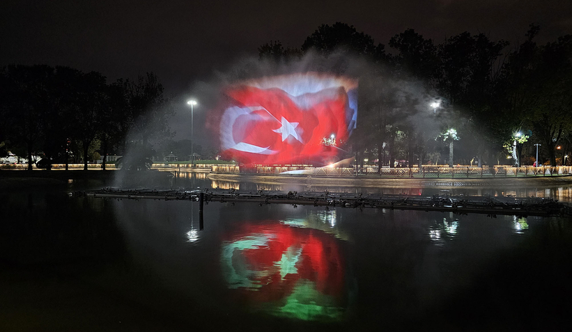 cumhuriyetin-101inci-yasinda-buyuleyici-gosterinmdkchbseu