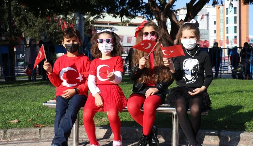 Cumhuriyet’in 98. yılı Sakarya’da coşkuyla kutlandı