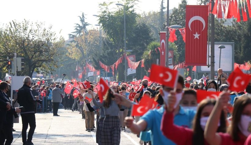 Cumhuriyet’in 98. yılı Sakarya’da coşkuyla kutlandı
