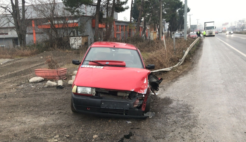 D-100'de 4 araçlı kaza: 1 yaralı