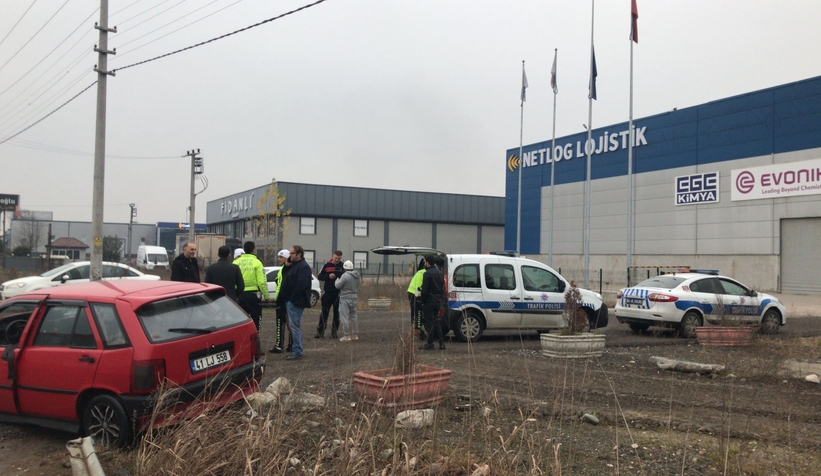 D-100'de 4 araçlı kaza: 1 yaralı