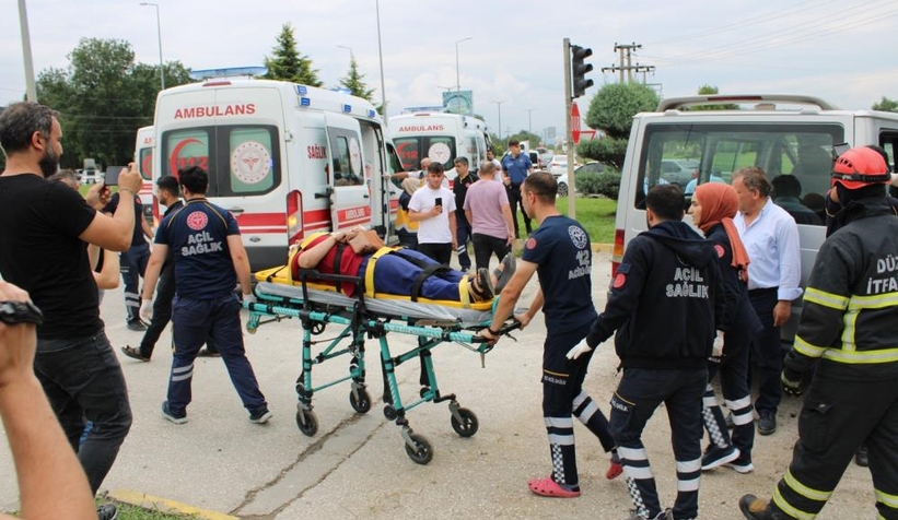  D-100'de kaza: 10 yaralı