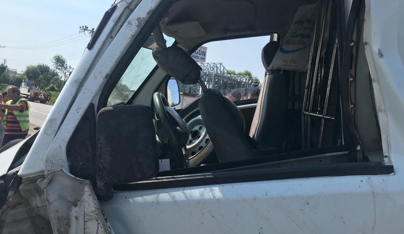 D-100'de kaza: 2 yaralı