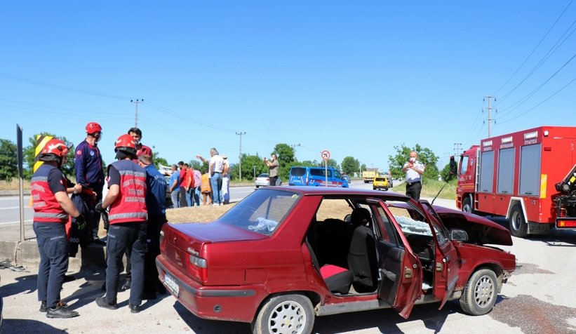 D-100'de kaza:1'i çocuk 5 yaralı