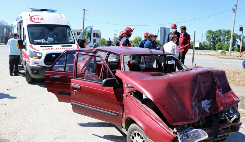D-100'de kaza:1'i çocuk 5 yaralı