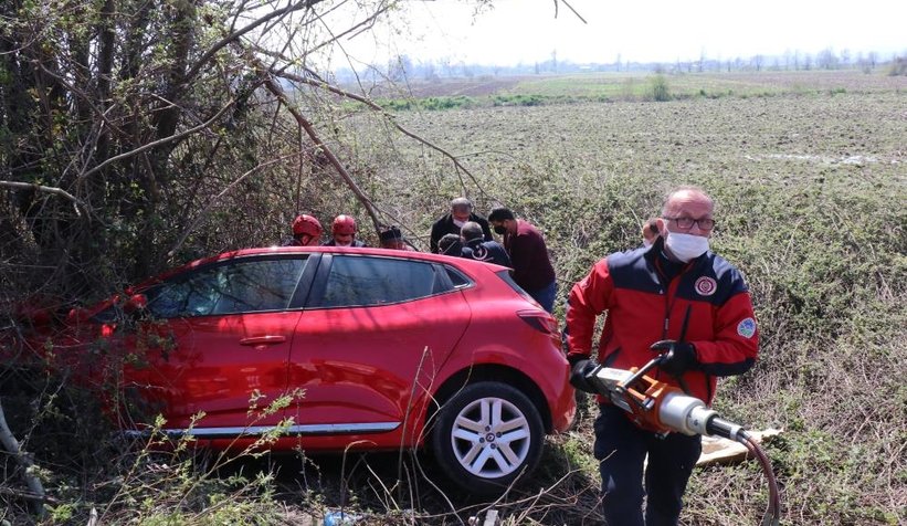 D-100'de kaza: 3 yaralı