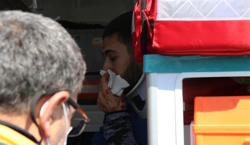 D-100'de kaza: 3 yaralı