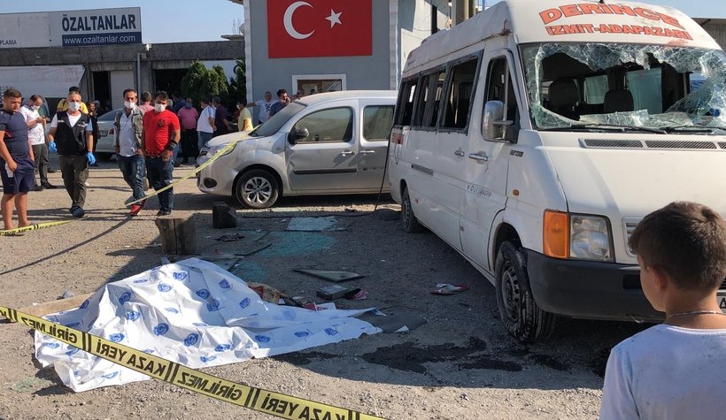 D-100'de zincirleme kaza, yaralılar var